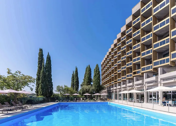 Barcelo Hotel 4*